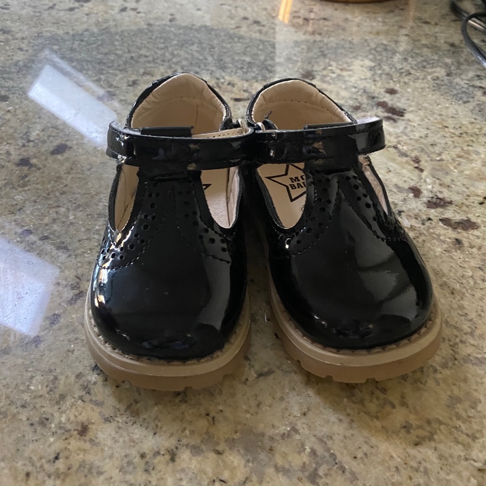 Girls dress shoes